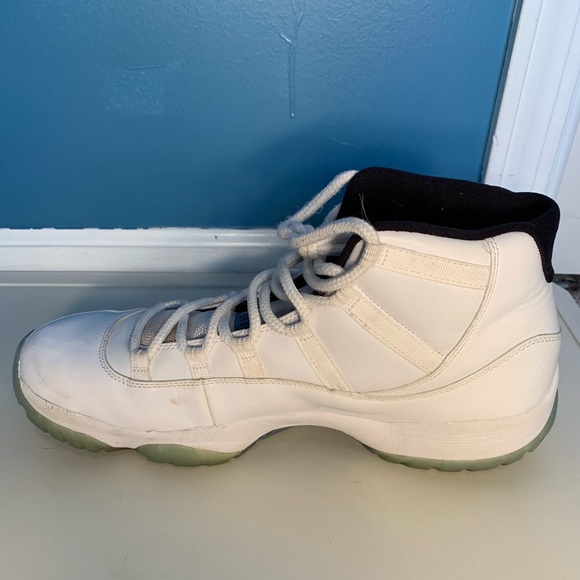Jordan 11 - Picture 6 of 8